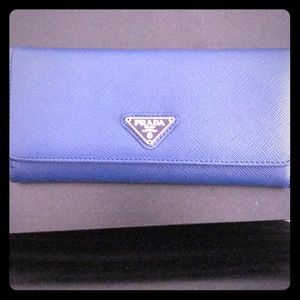 Brand new! Prada wallet